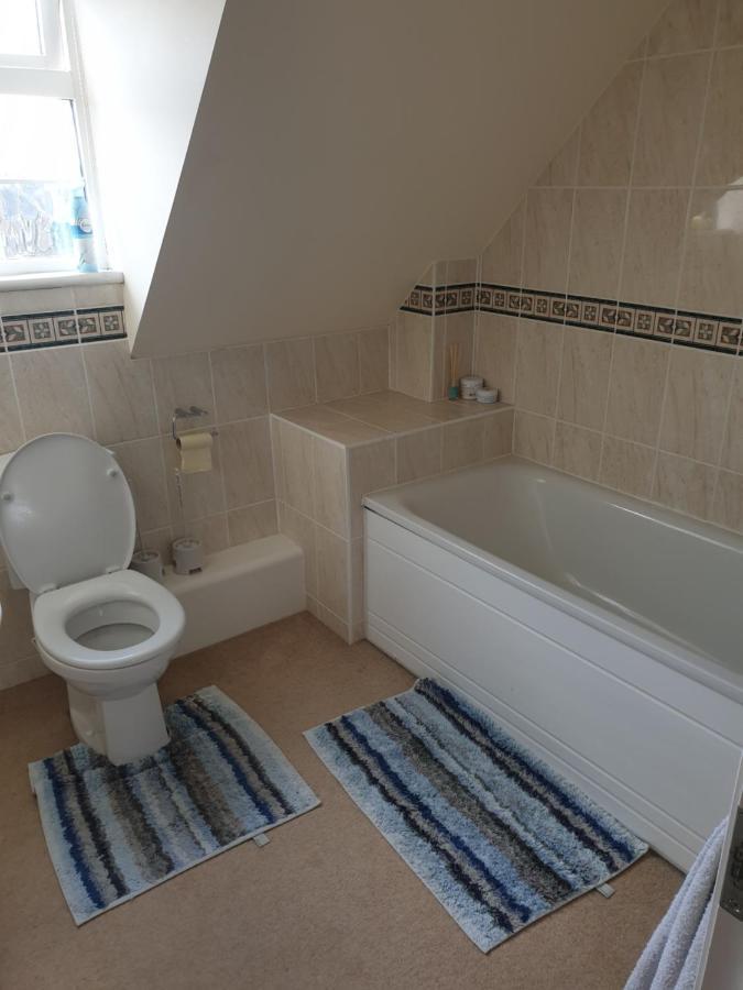 Swindon 6 Deluxe Doubles 2 With En Suite In Large House - No Pets Ngoại thất bức ảnh