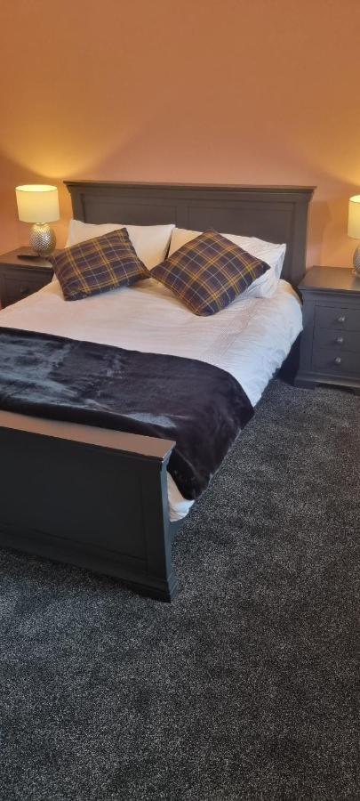 Swindon 6 Deluxe Doubles 2 With En Suite In Large House - No Pets Ngoại thất bức ảnh