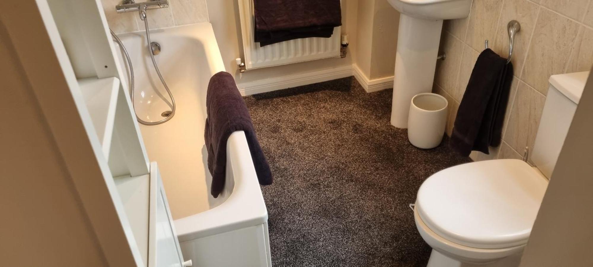 Swindon 6 Deluxe Doubles 2 With En Suite In Large House - No Pets Ngoại thất bức ảnh